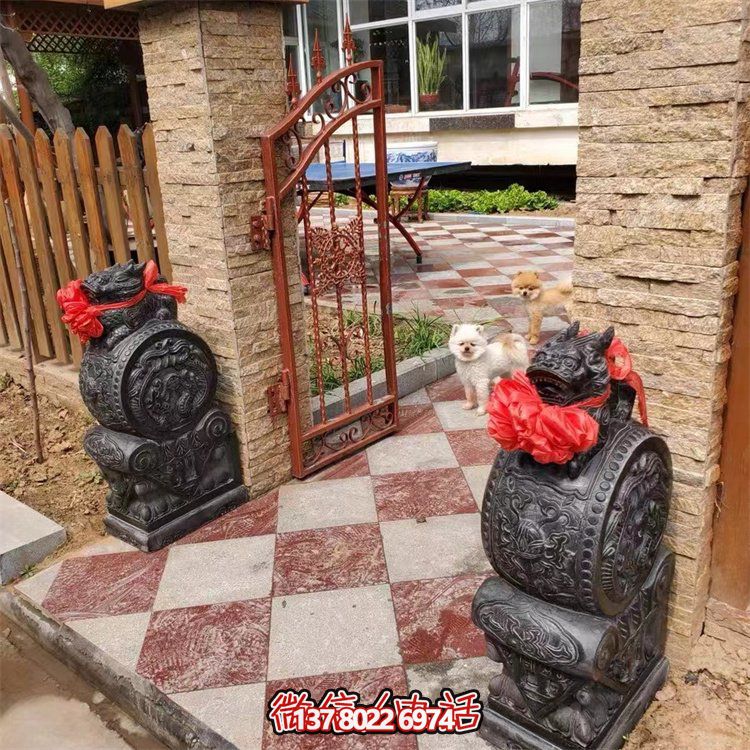 靜謐庭院抱石雕，鼓舞人心