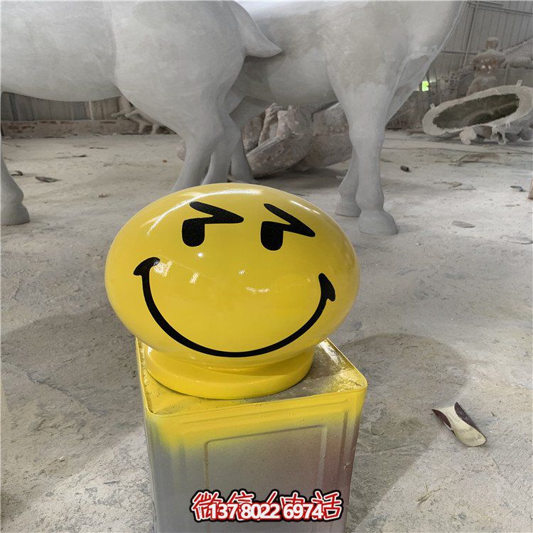 全新玻璃鋼游樂場，彩繪公仔、卡通雕塑，讓您的游樂體驗更加豐富多彩