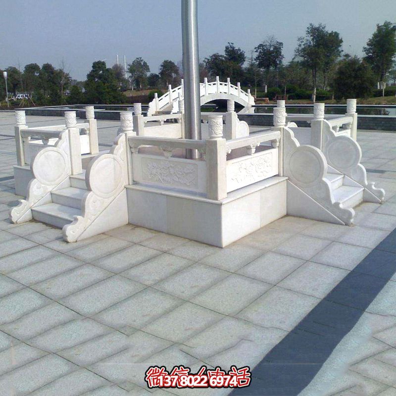 漢白玉升旗臺，喚醒城市雕塑美學