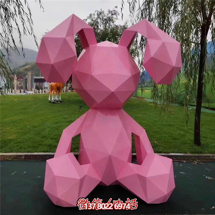 現(xiàn)代仿真動物雕塑幾何彩繪玻璃鋼別墅