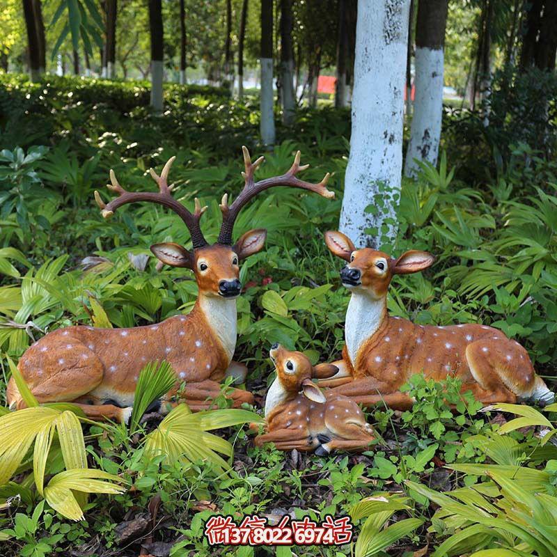 戶(hù)外草叢創(chuàng)意景觀裝飾品仿真動(dòng)物梅花鹿雕塑