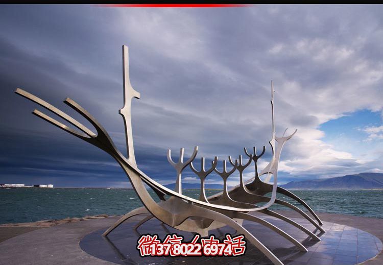 海邊廣場(chǎng)抽象不銹鋼樹枝景觀雕塑